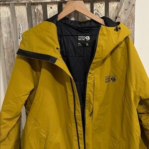 Mountain Hardwear Men's Olive Gold Firefall Performance Ski Jacket